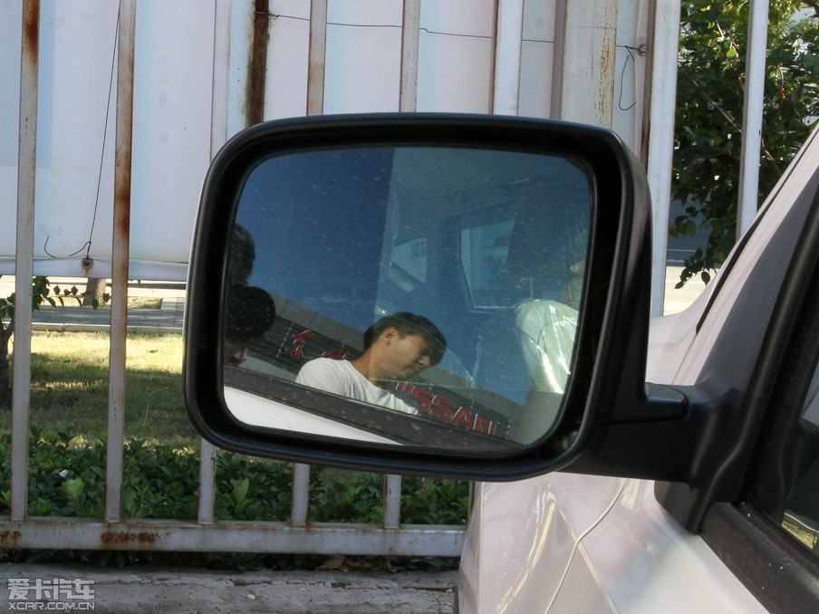 2012п 2.0XV CVT(q)()