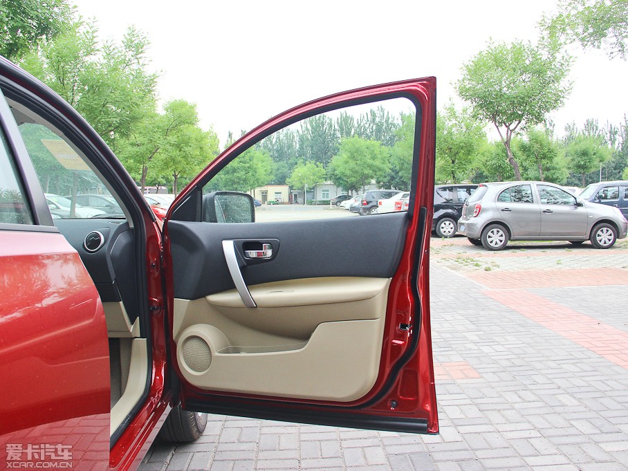 2012п 2.0XL CVT(q)()