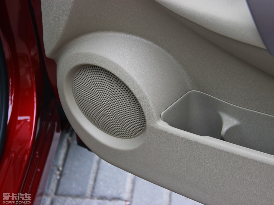 2012п 2.0XL CVT(q)()