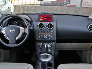 2012款2.0XV CVT两驱(雷) 中控台