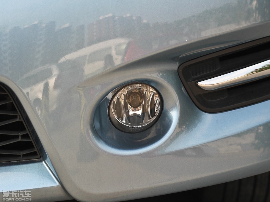 2012[ 2.5L XL-NAVI ưȫ