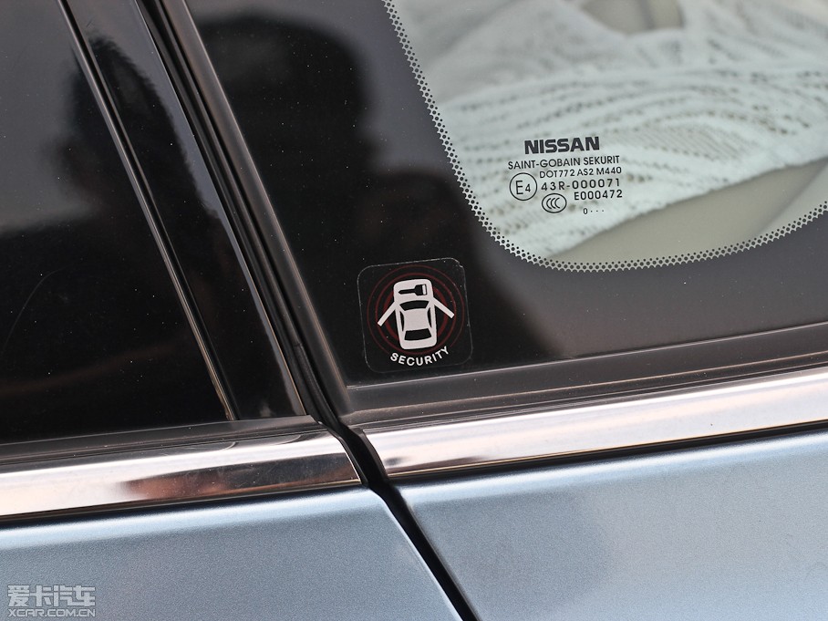 2012[ 2.5L XL-NAVI ưȫ