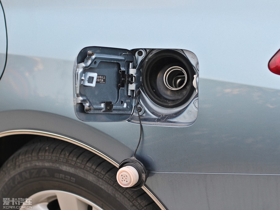 2012[ 2.5L XL-NAVI ưȫ