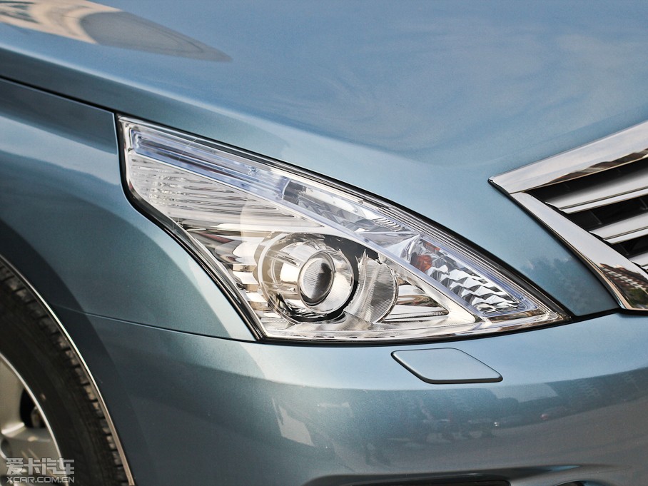 2012[ 2.5L XL-NAVI ưȫ