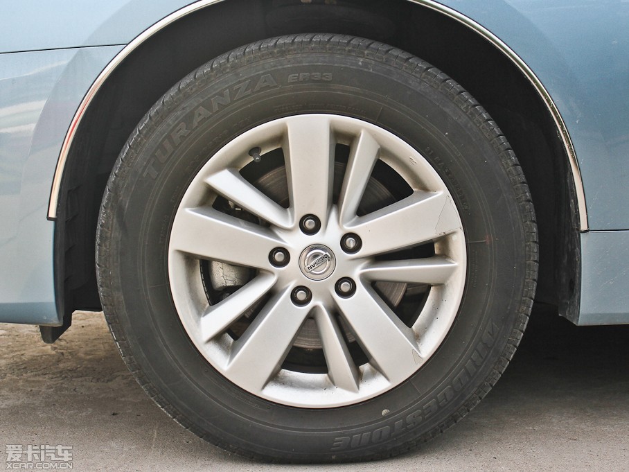 2012[ 2.5L XL-NAVI ưȫ