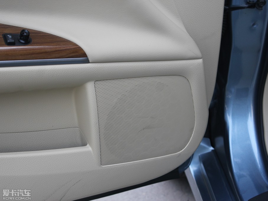 2012[ 2.5L XL-NAVI ưȫ