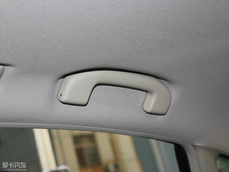 2012[ 2.5L XL-NAVI ưȫ