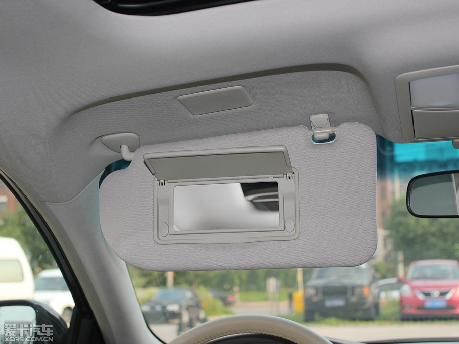 2012[ 2.5L XL-NAVI ưȫ