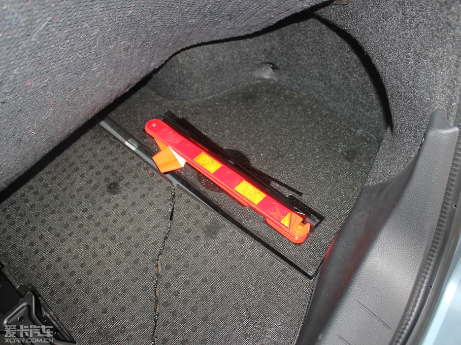 2012[ 2.5L XL-NAVI ưȫ