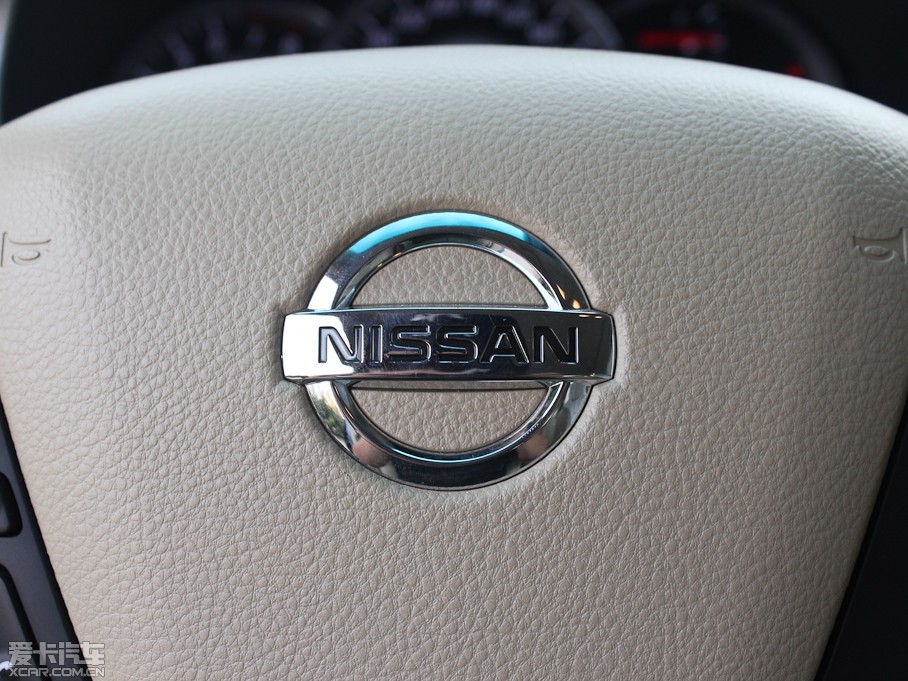 2012[ 2.5L XL-NAVI ưȫ