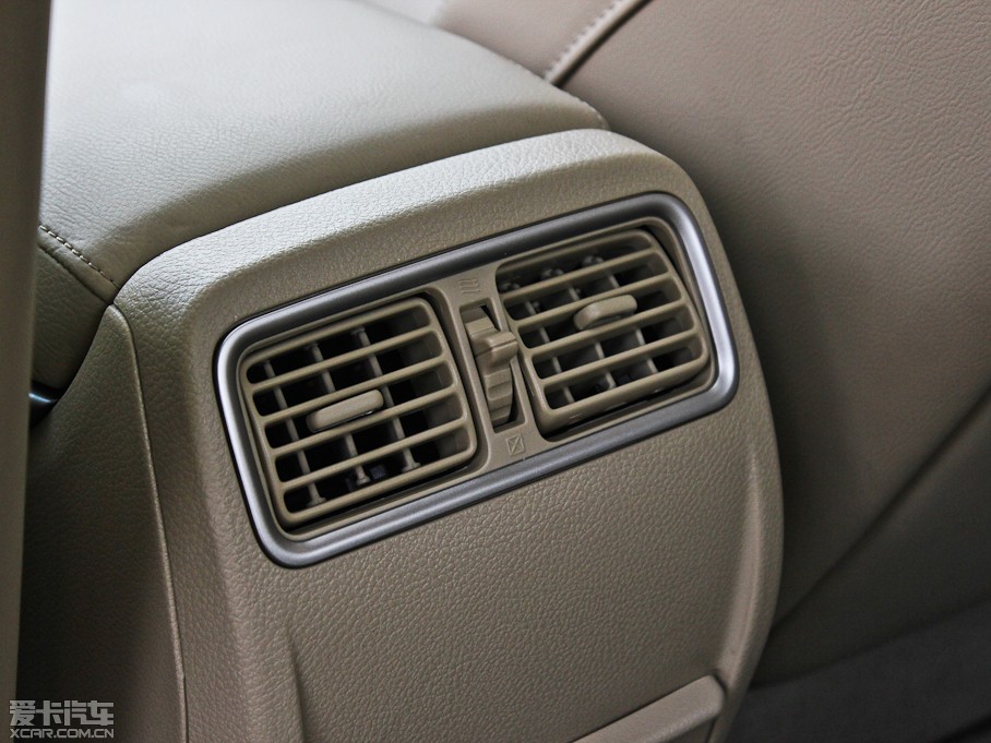 2012[ 2.5L XL-NAVI ưȫ