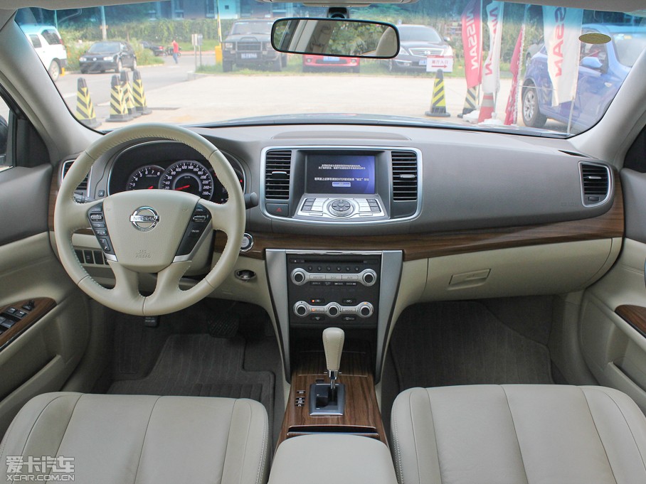 2012[ 2.5L XL-NAVI ưȫ