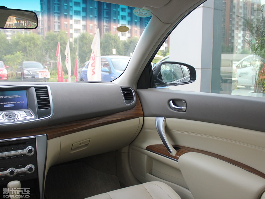 2012[ 2.5L XL-NAVI ưȫ