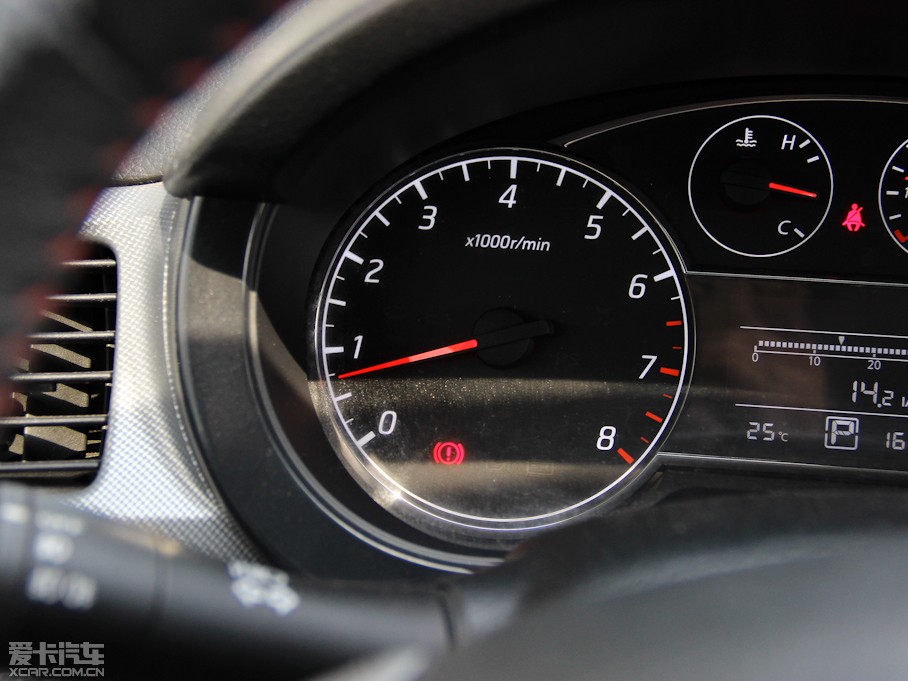 2012U_ 1.6T GTS CVT¿