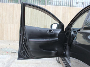 2012款1.6T GTS CVT致酷版 驾驶位车门