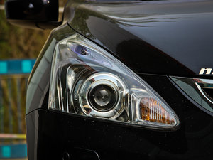 20121.6T GTS CVT¿ ^