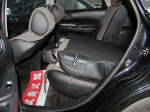 2012款1.6T GTS CVT致酷版 后排座椅放倒