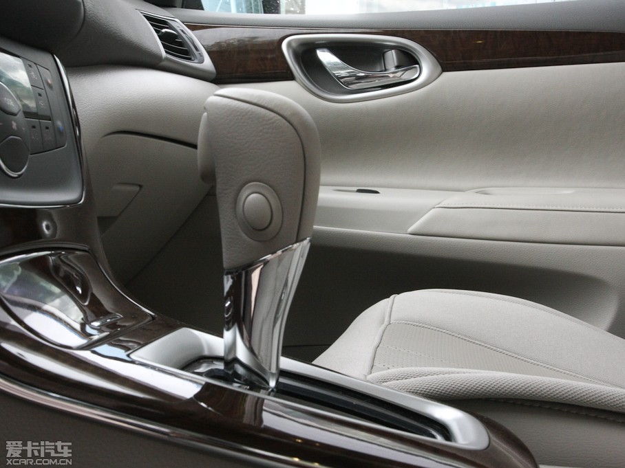 2012��܎�� 1.8XL CVT���A��