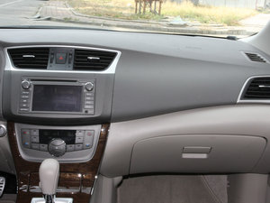 20121.8XL CVTA ǰſg