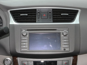 2012款1.8XL CVT豪华版 中控台显示屏