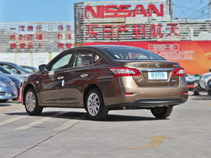 2012款1.8XE CVT舒适版 左后45度