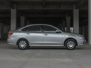 2012款1.6XE 手动舒适版 整体外观
