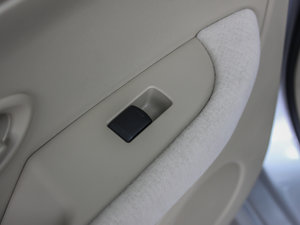 2012款1.6XE 手动舒适版 中控区