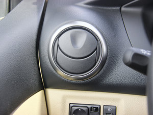 2013款1.6XE CVT舒适版 中控区