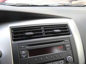 2013款1.6XE 手动舒适版 空调出风口