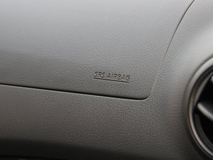 2013款1.6XE 手动舒适版 中控区