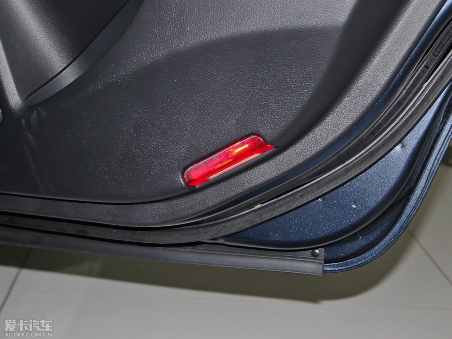 2013[ 2.5XL NAVI-Tech 