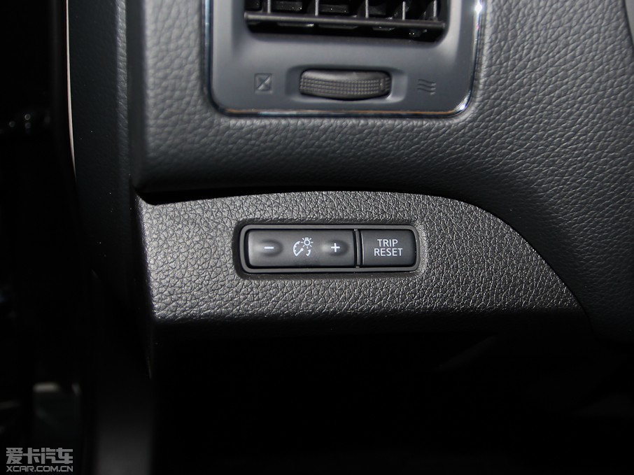 2013[ 2.5XL NAVI-Tech 