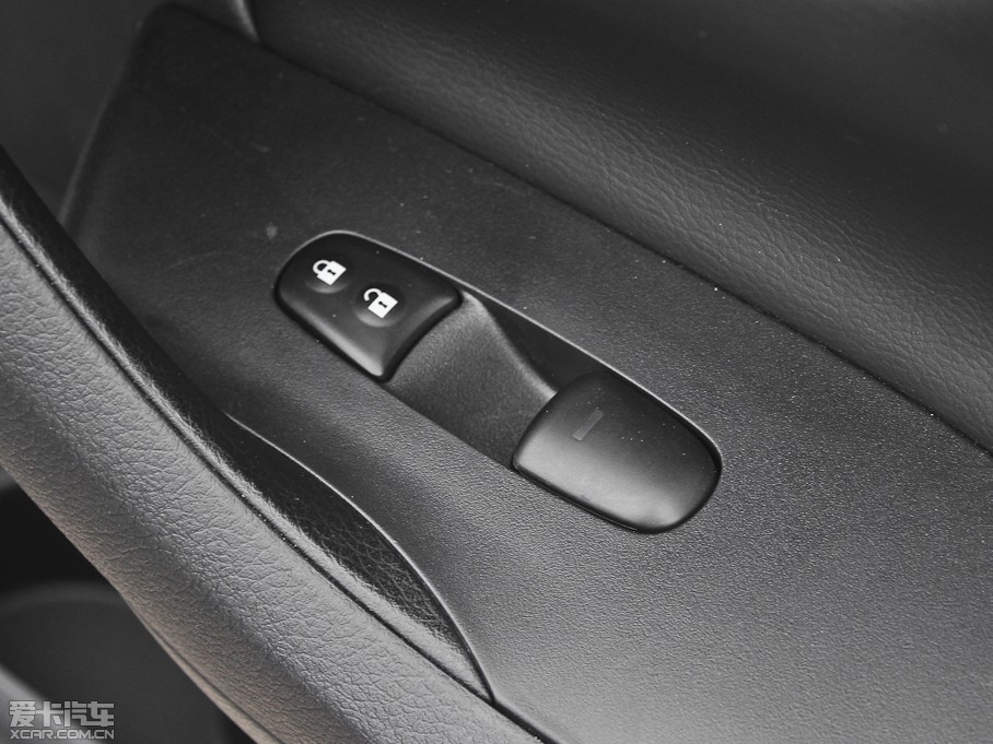 2013[ 2.5XL NAVI-Tech 