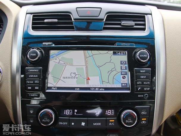 東風日產2013款天籟