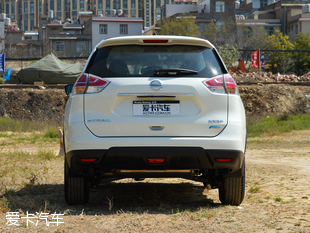 東風日產2014款奇駿