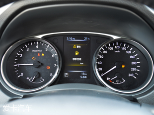 東風日產2014款奇駿