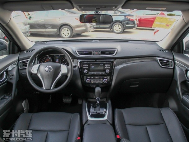 東風日產2014款奇駿