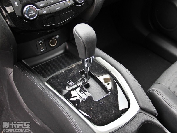 東風日產2014款奇駿