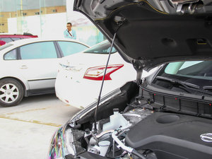 2014款2.5L CVT四驱领先版 其它