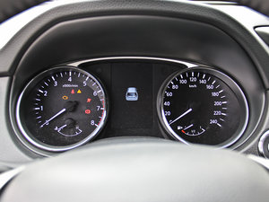 2014款2.0L CVT两驱智领版 仪表