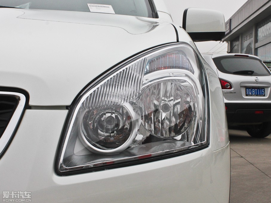 2013���п� 2.0XV CVT���(��)