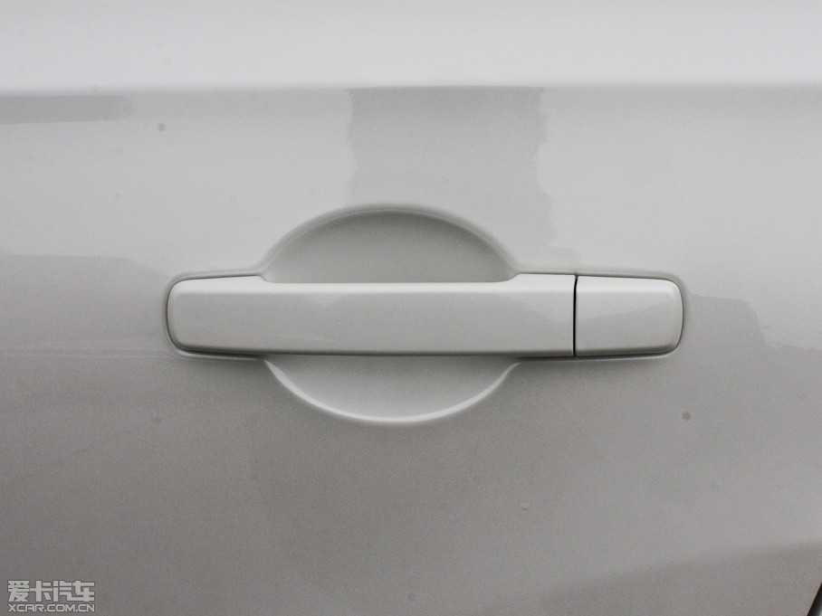 2013���п� 2.0XV CVT���(��)