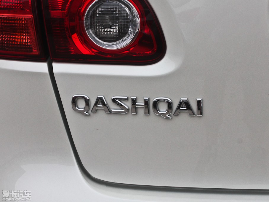 2013���п� 2.0XV CVT���(��)