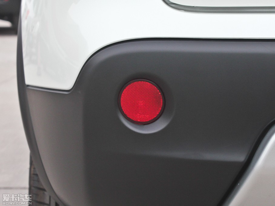 2013���п� 2.0XV CVT���(��)