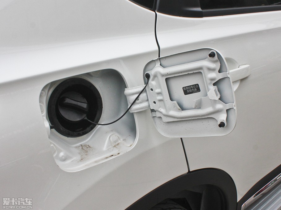 2013���п� 2.0XV CVT���(��)