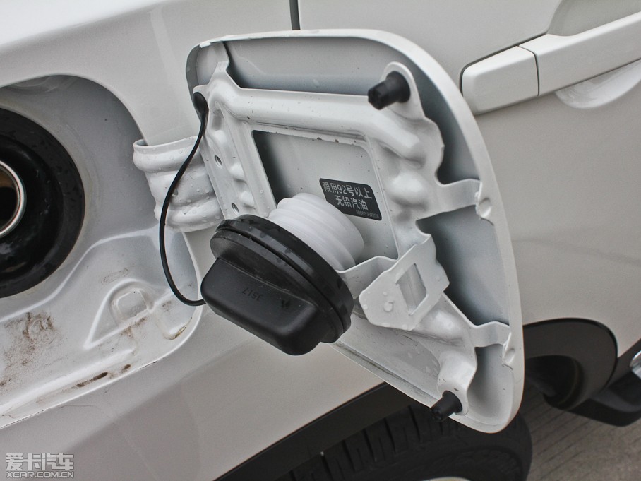 2013���п� 2.0XV CVT���(��)