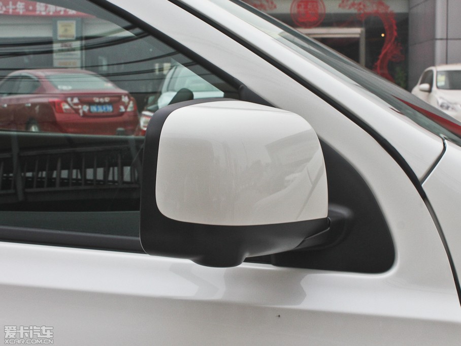 2013���п� 2.0XV CVT���(��)