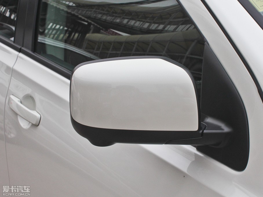 2013���п� 2.0XV CVT���(��)