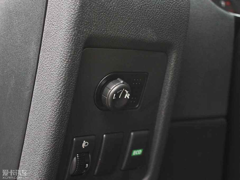 2013���п� 2.0XV CVT���(��)