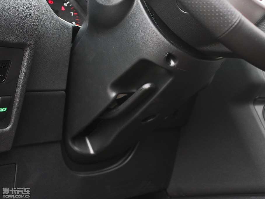 2013���п� 2.0XV CVT���(��)